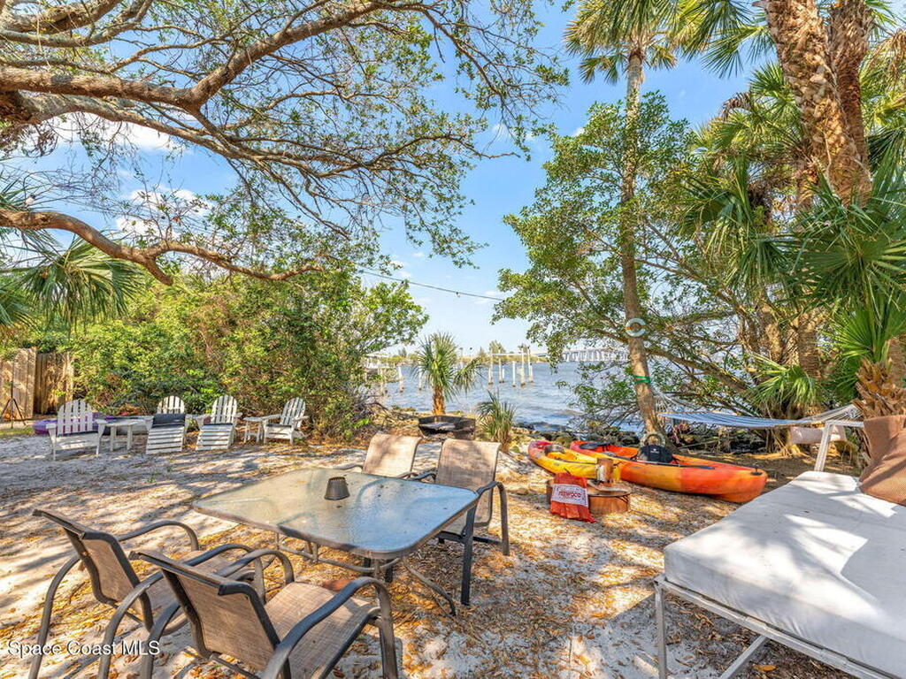 1365 Pineapple Avenue, Melbourne, FL 32935