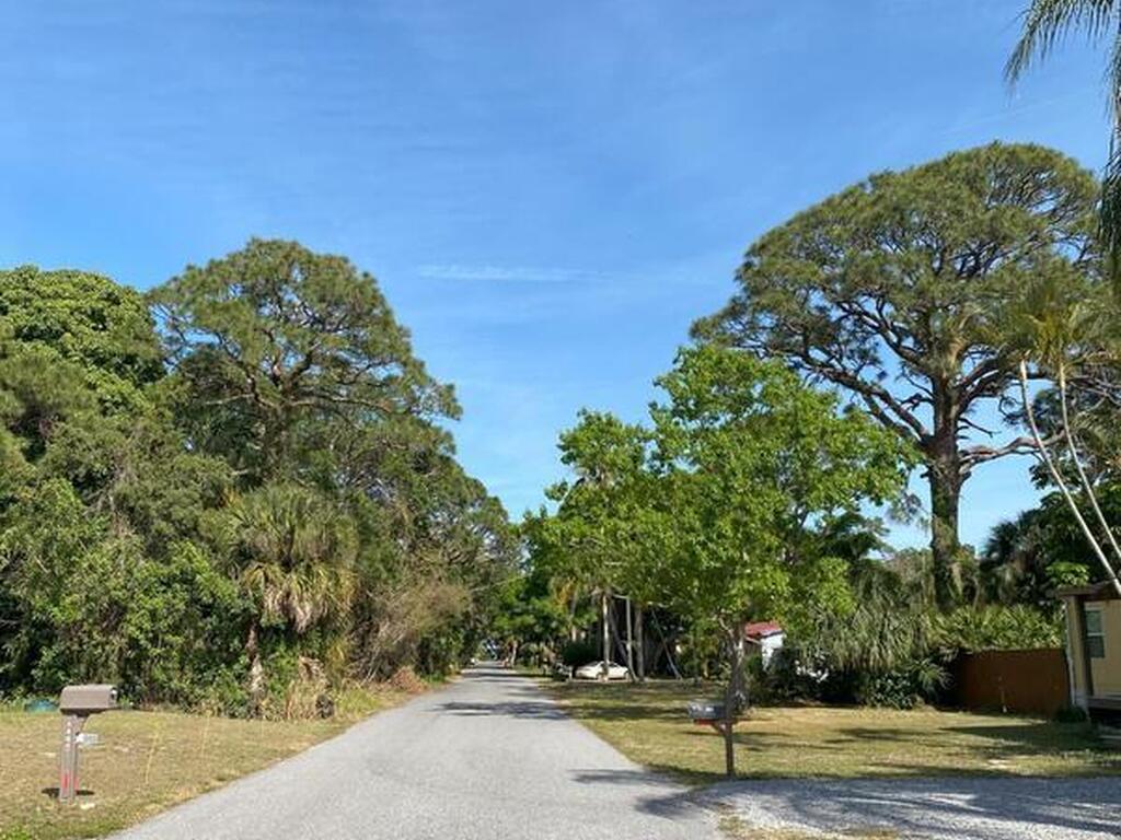 1785 Orris Avenue, Merritt Island, FL 32952