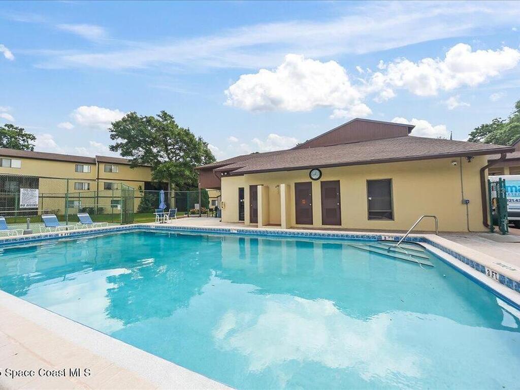 7817 Shadowood Drive, Melbourne, FL 32904