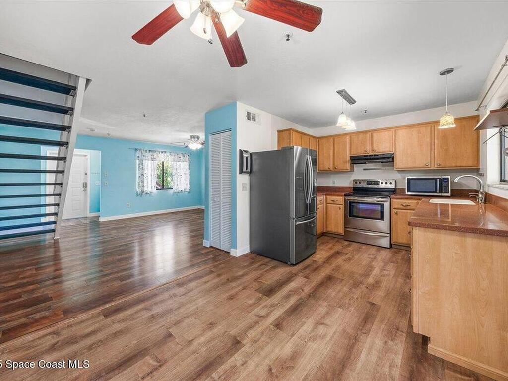 7817 Shadowood Drive, Melbourne, FL 32904