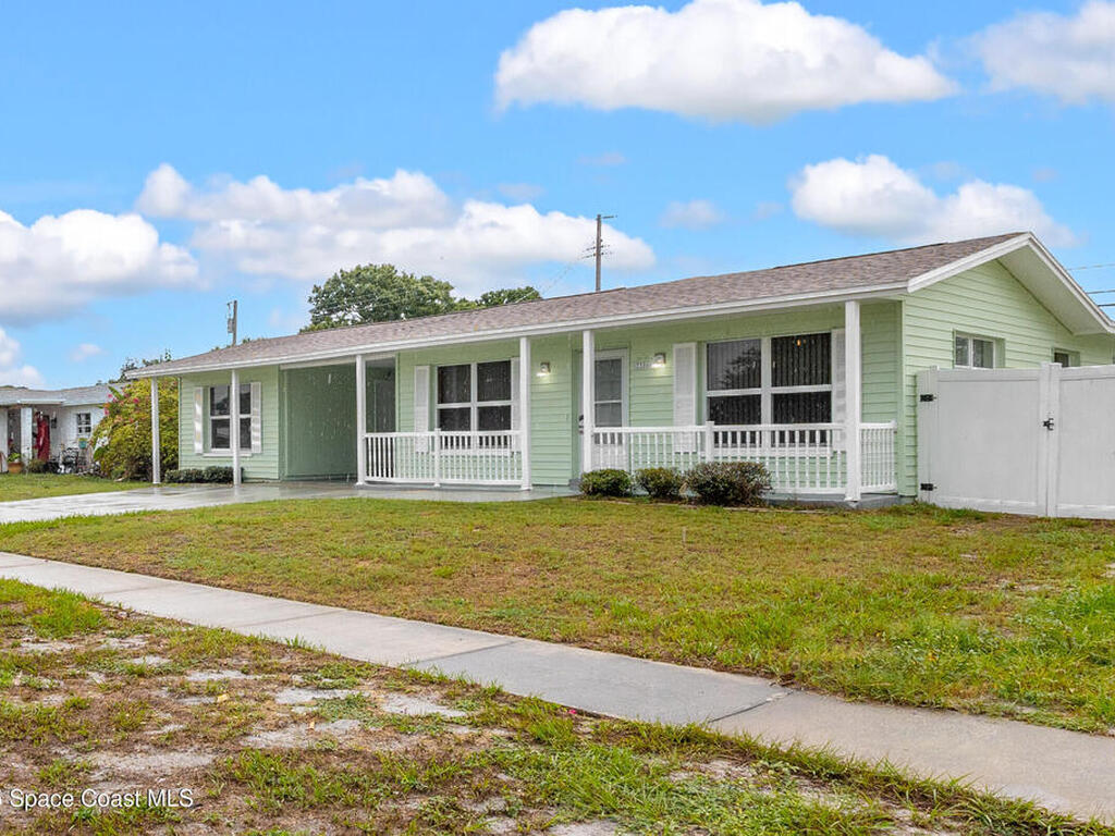 2356 Lakeview Drive, Melbourne, FL 32935