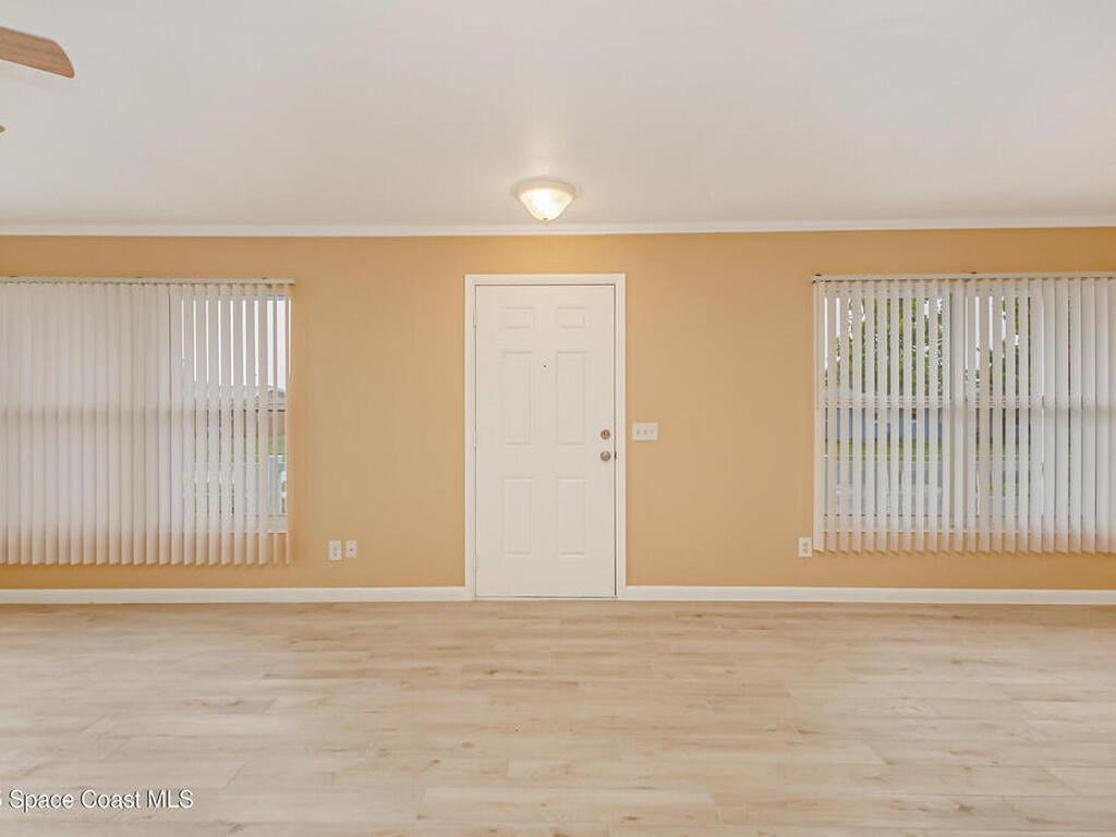 2356 Lakeview Drive, Melbourne, FL 32935