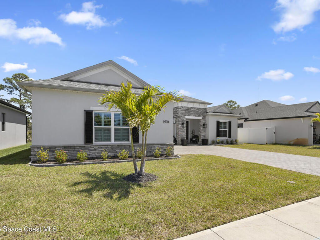 1954 Crossbill Drive, Titusville, FL 32796