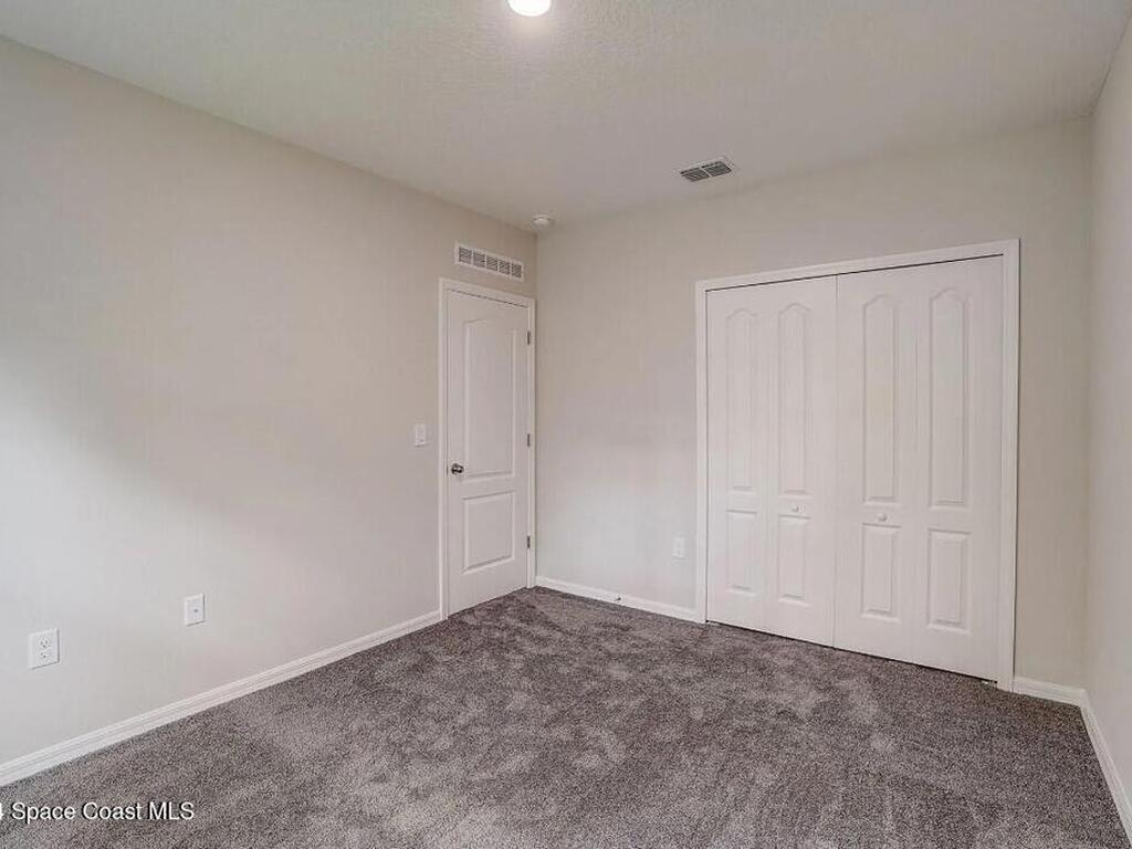 3376 Hummingbird Avenue, Palm Bay, FL 32908