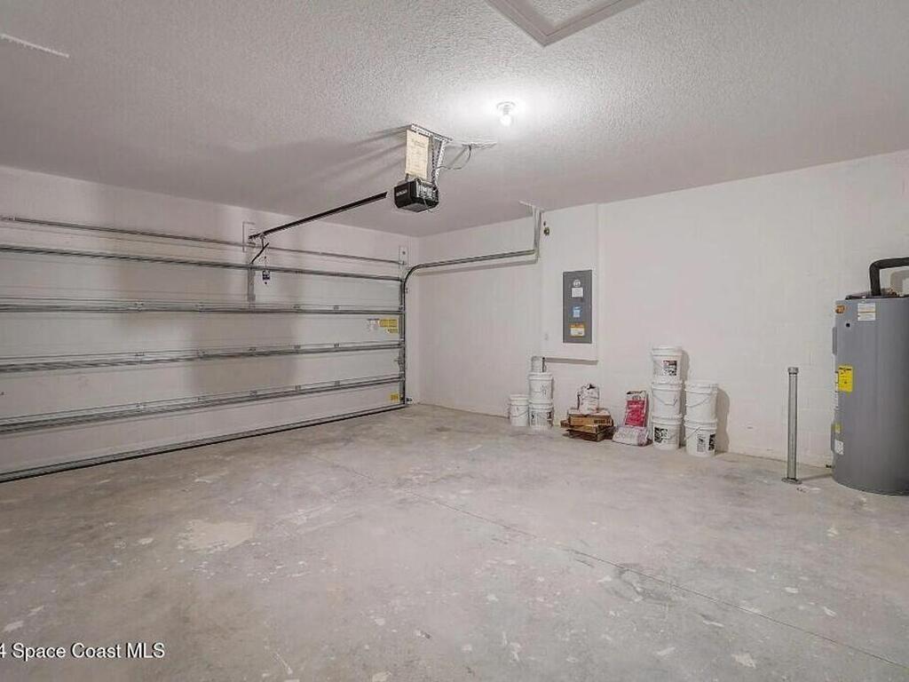 3376 Hummingbird Avenue, Palm Bay, FL 32908