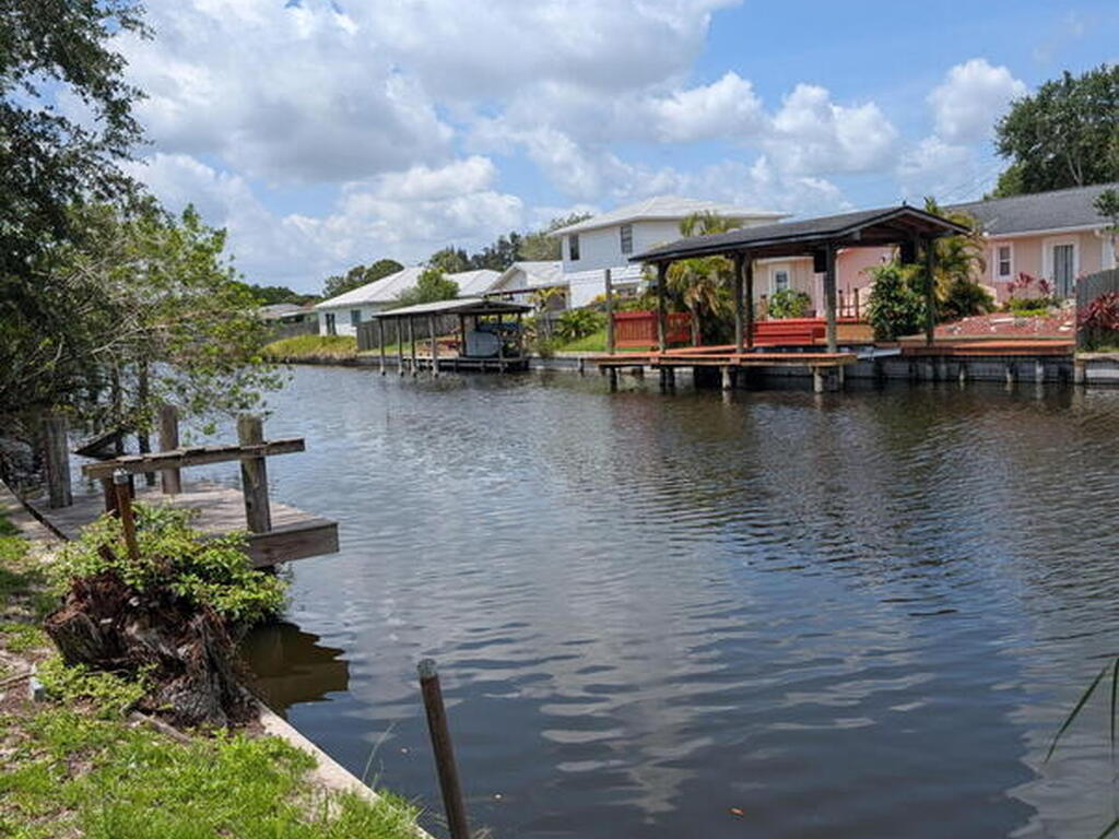 1345 Fiddler Avenue, Merritt Island, FL 32952