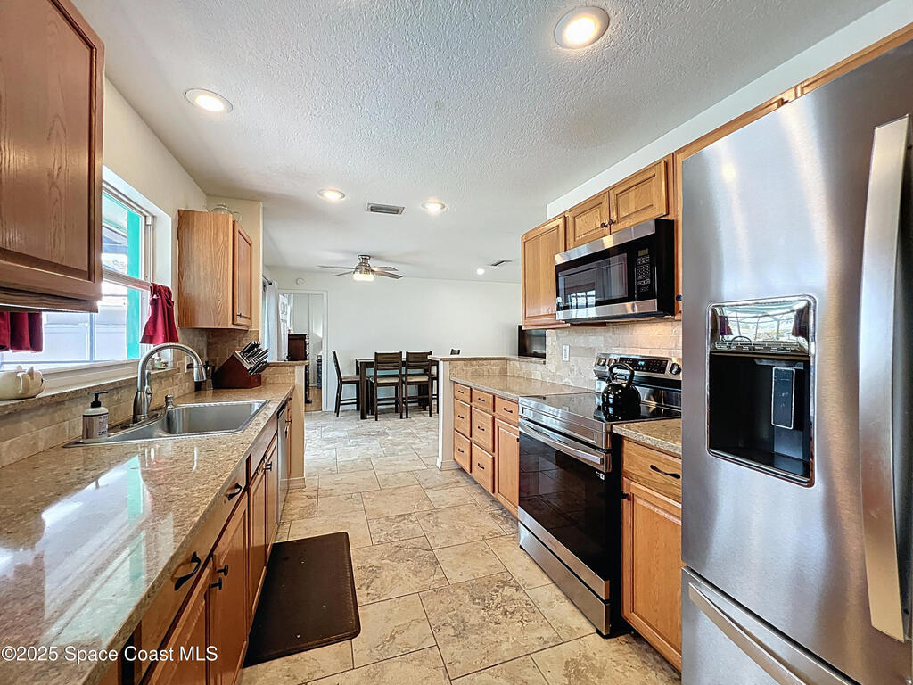 178 Via De La Reina, Merritt Island, FL 32953