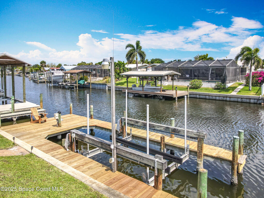 178 Via De La Reina, Merritt Island, FL 32953