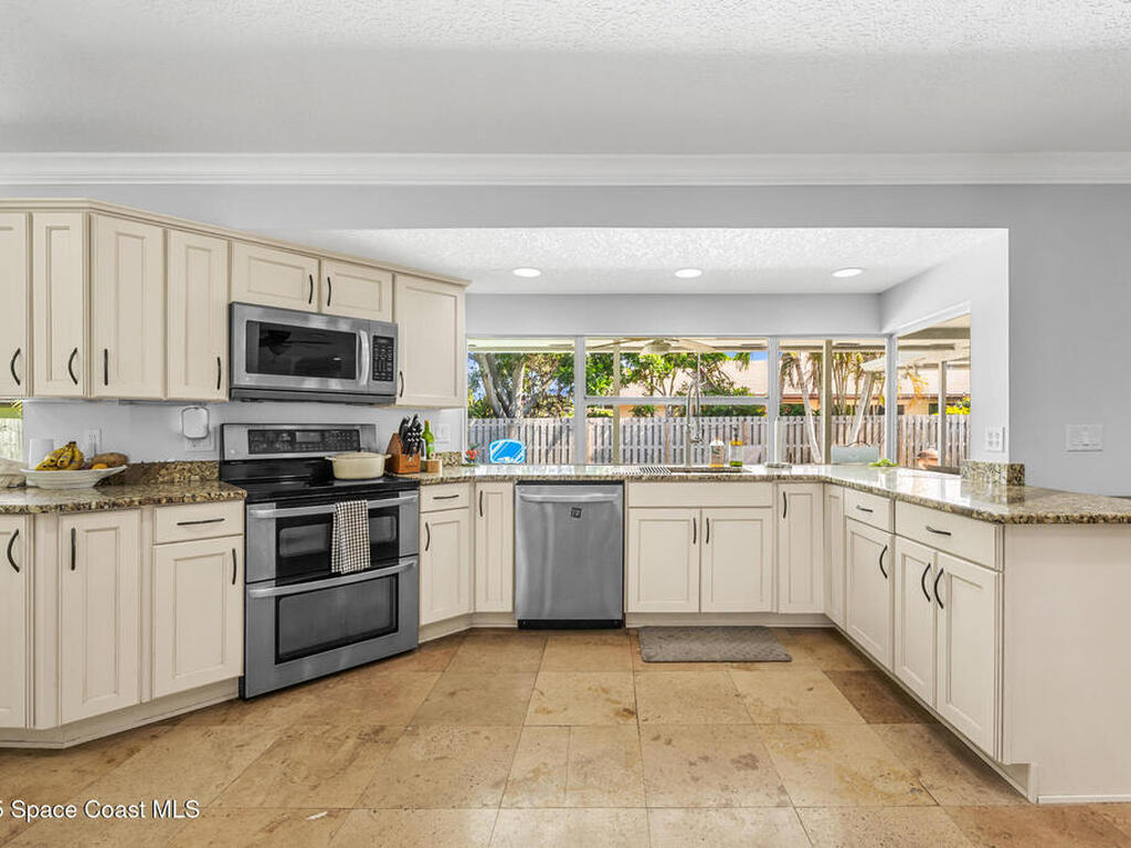 430 Rio Lane, Indialantic, FL 32903