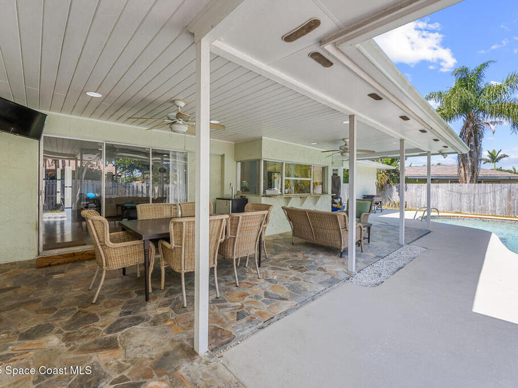 430 Rio Lane, Indialantic, FL 32903