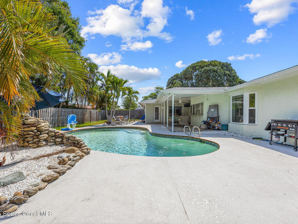 430 Rio Lane, Indialantic, FL 32903