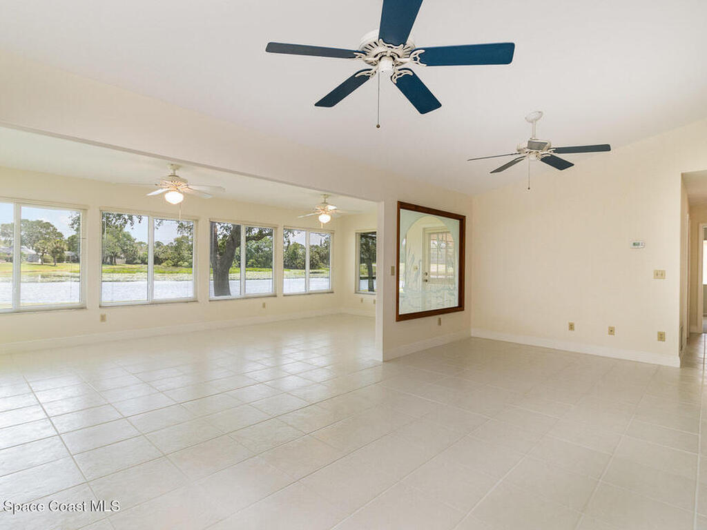 1375 Mayflower Avenue, Melbourne, FL 32940
