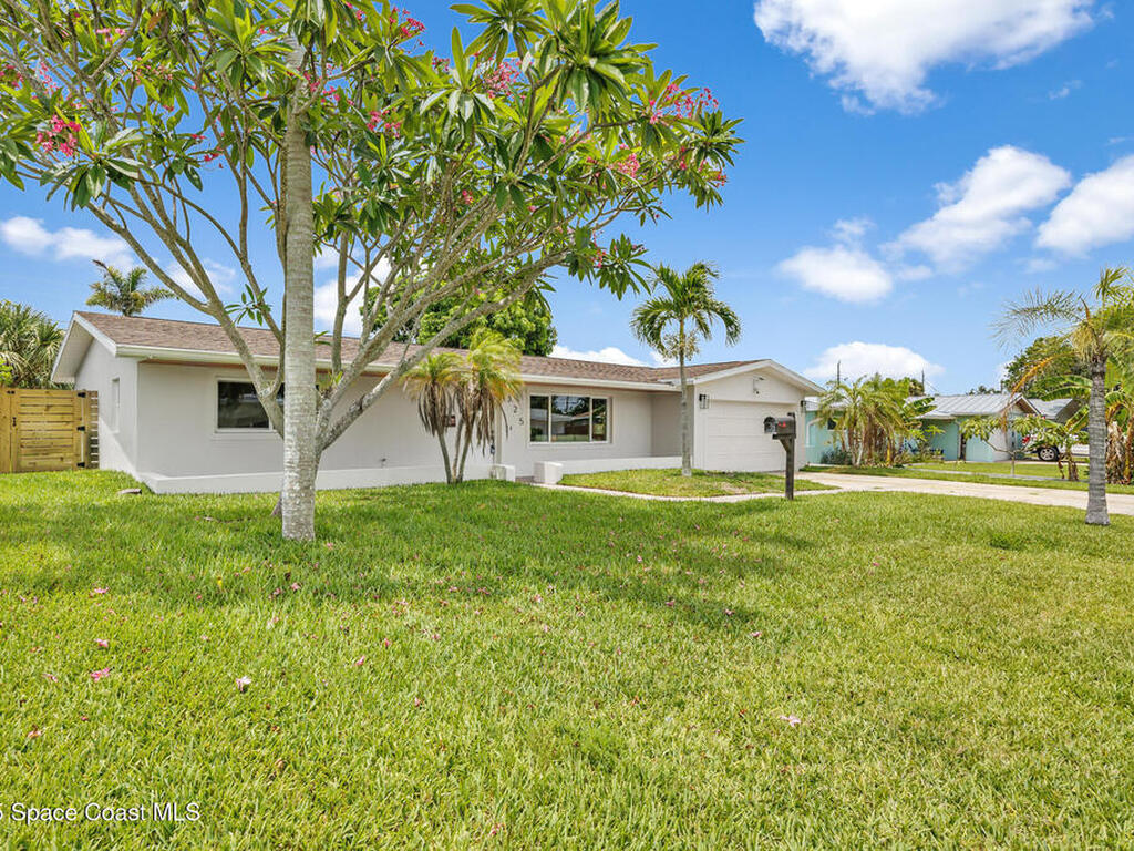 325 Park Avenue, Satellite Beach, FL 32937