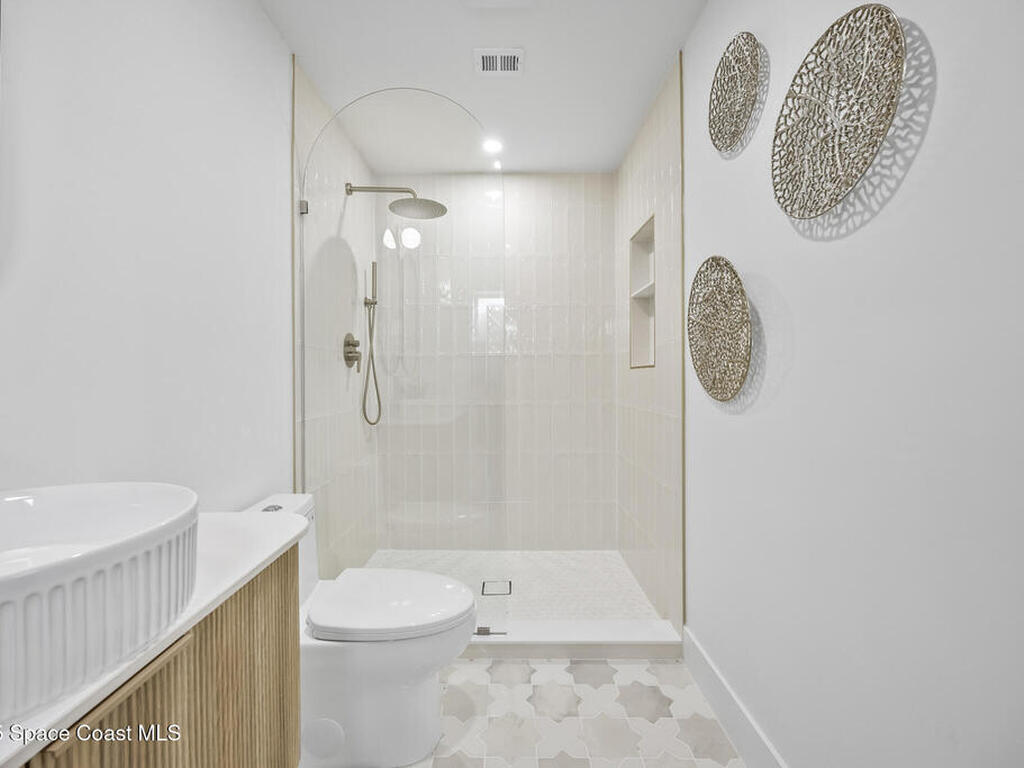 325 Park Avenue, Satellite Beach, FL 32937