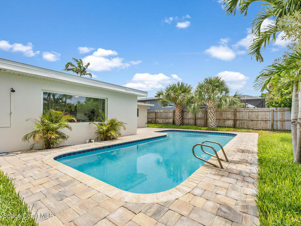 325 Park Avenue, Satellite Beach, FL 32937