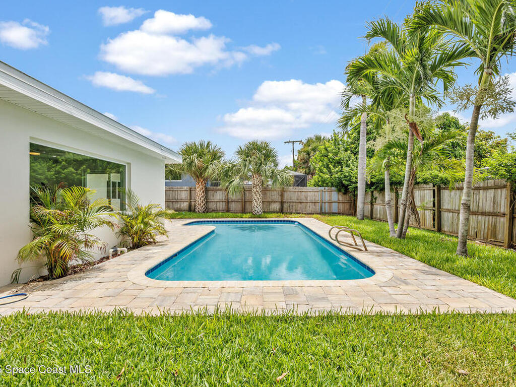 325 Park Avenue, Satellite Beach, FL 32937