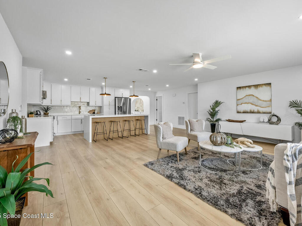 325 Park Avenue, Satellite Beach, FL 32937