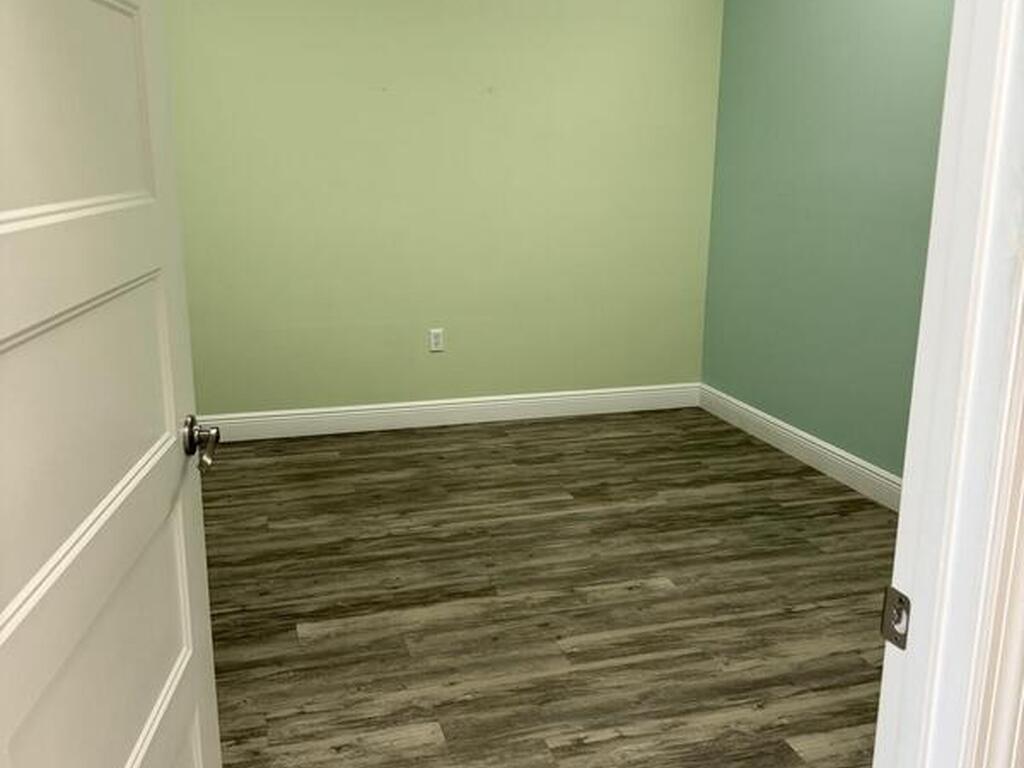 660 E Eau Gallie Boulevard, Indian Harbour Beach, FL 32937