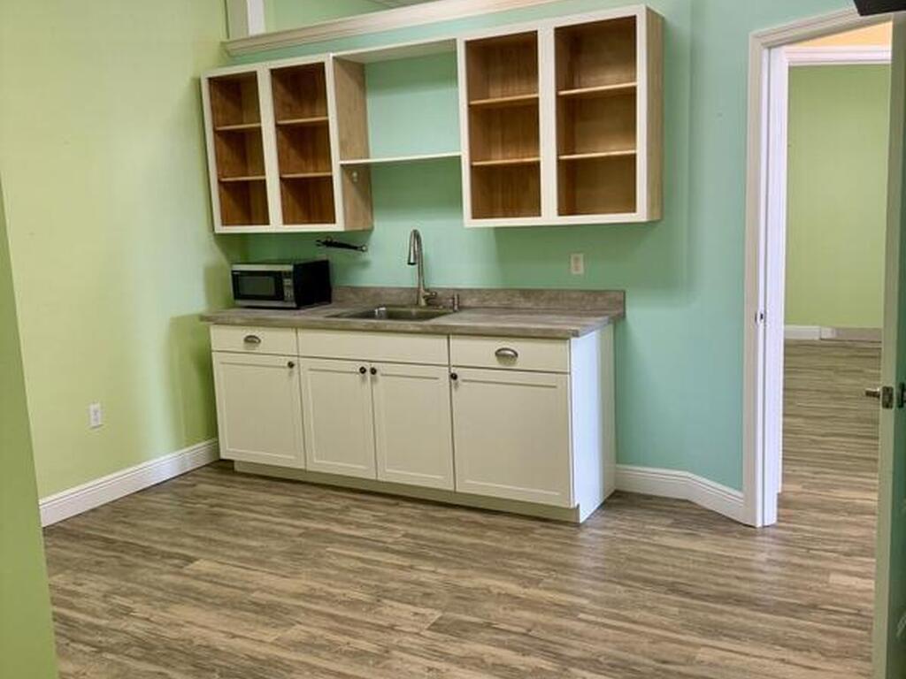 660 E Eau Gallie Boulevard, Indian Harbour Beach, FL 32937