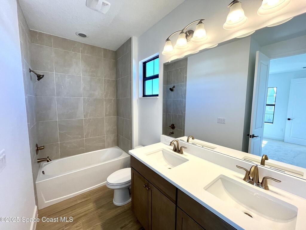 7760 Allure Drive, Melbourne, FL 32940