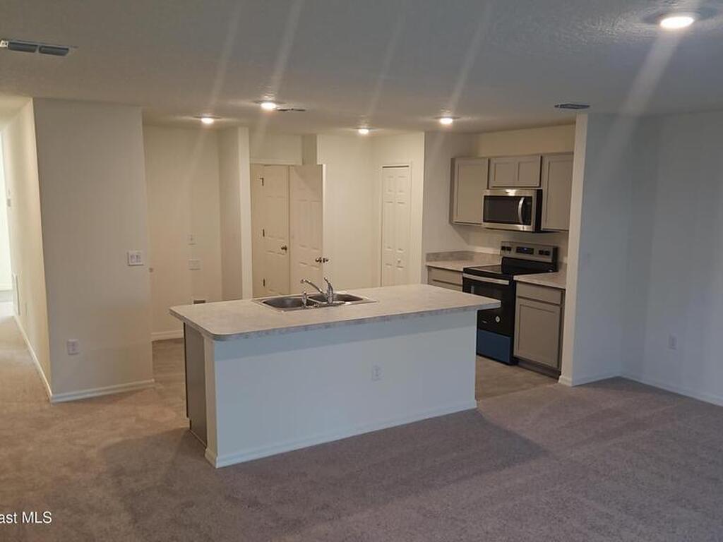 174 Fayetteville Street, Palm Bay, FL 32908