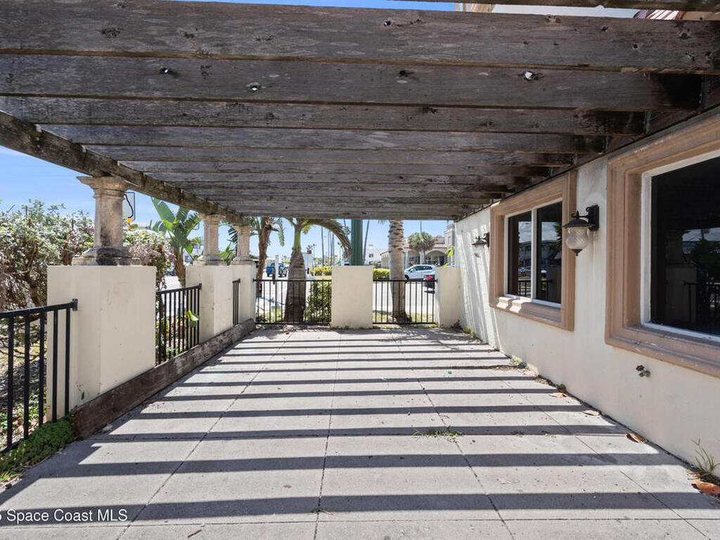 2 5th Avenue, Indialantic, FL 32903