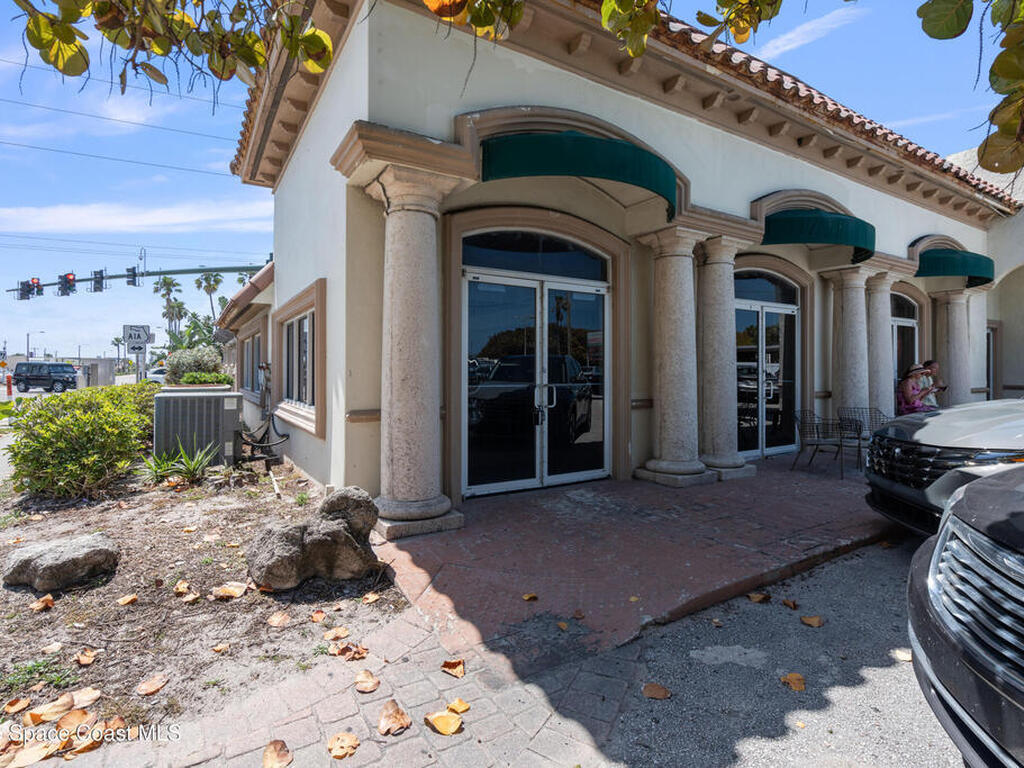 2 5th Avenue, Indialantic, FL 32903