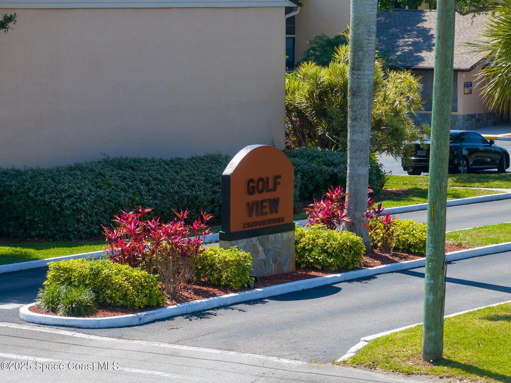 2369 Golf Lake Circle, Melbourne, FL 32935