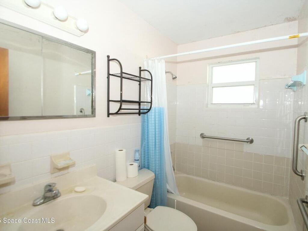 1798 Hudson Circle, Melbourne, FL 32935