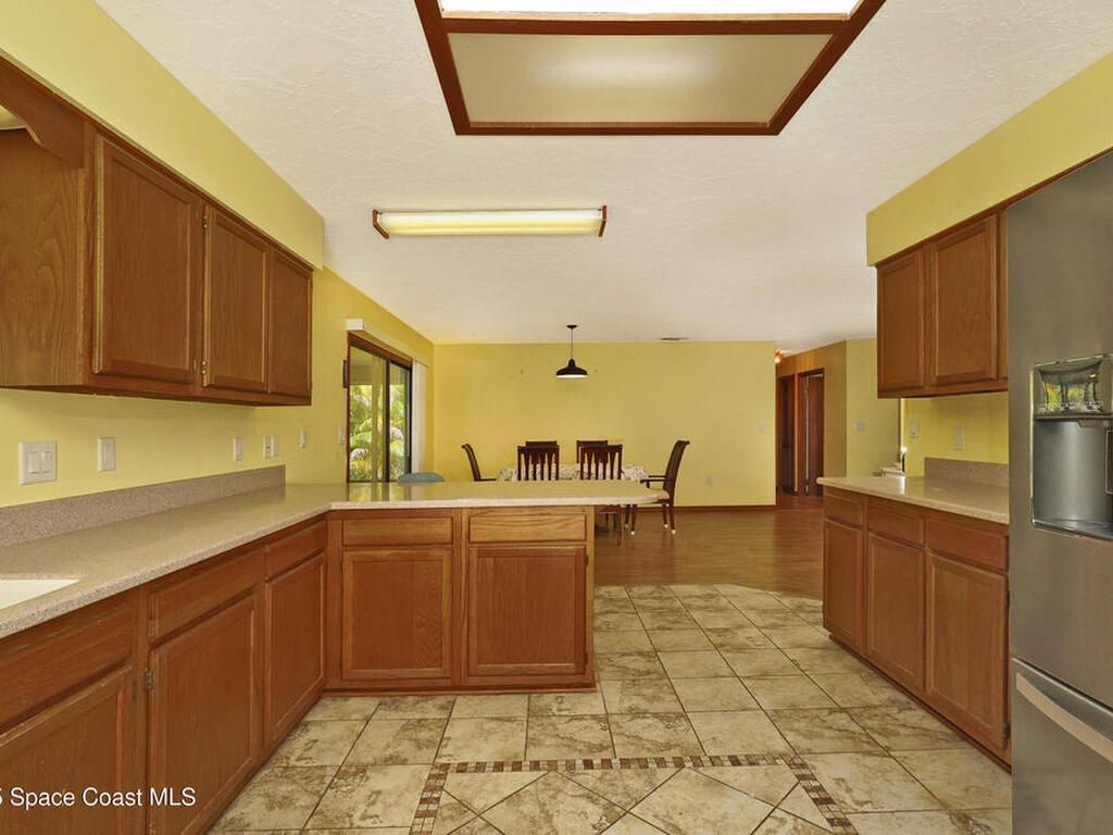 670 Kings Way, Merritt Island, FL 32953