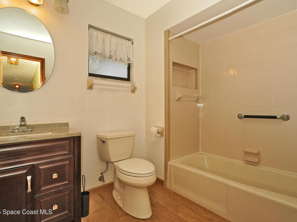 670 Kings Way, Merritt Island, FL 32953