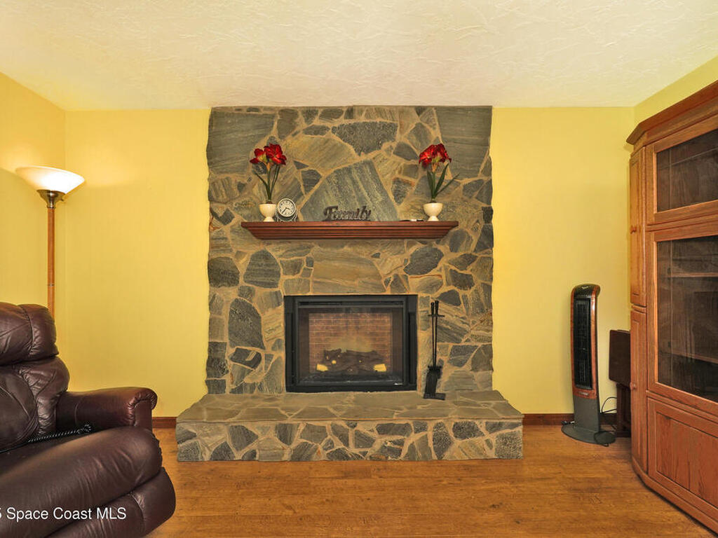 670 Kings Way, Merritt Island, FL 32953