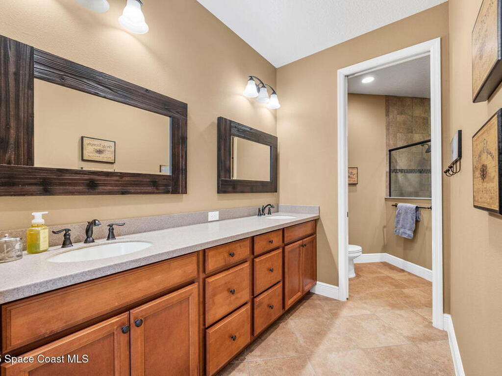 8601 Strom Park Drive, Melbourne, FL 32940