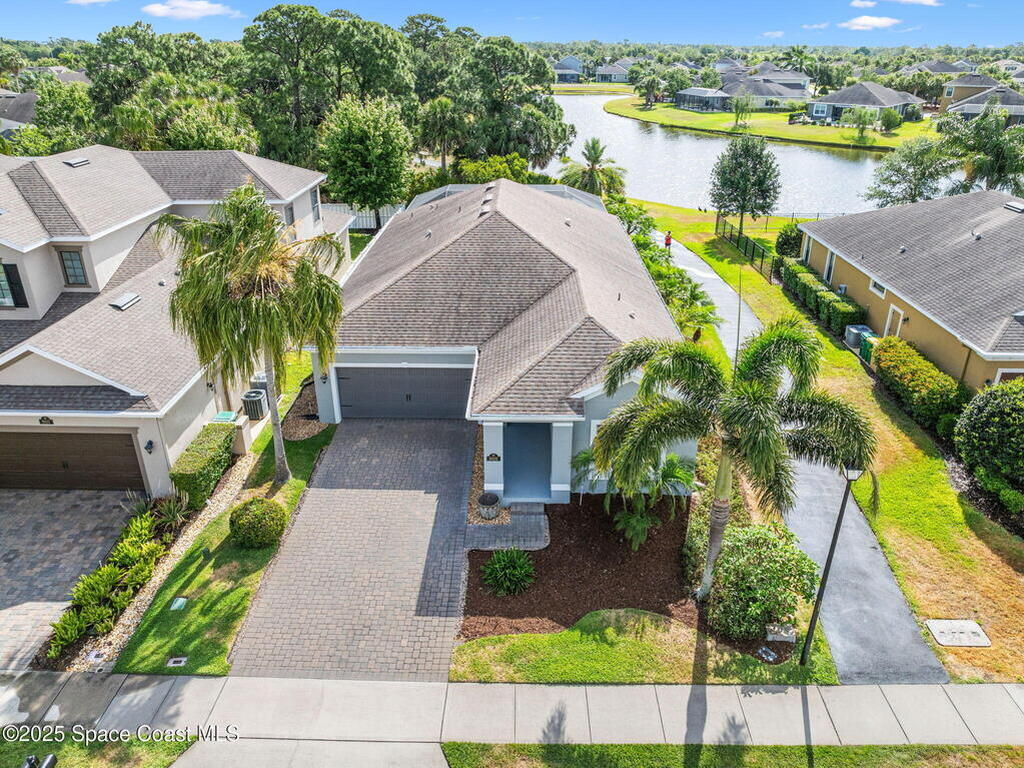 8601 Strom Park Drive, Melbourne, FL 32940