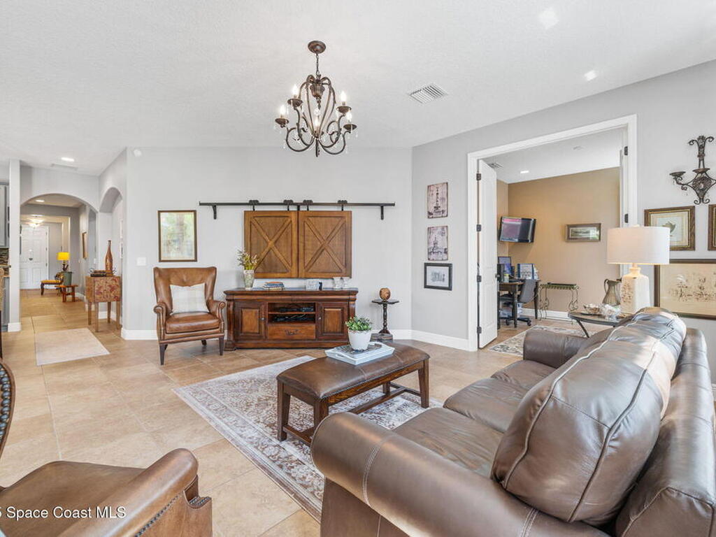 8601 Strom Park Drive, Melbourne, FL 32940