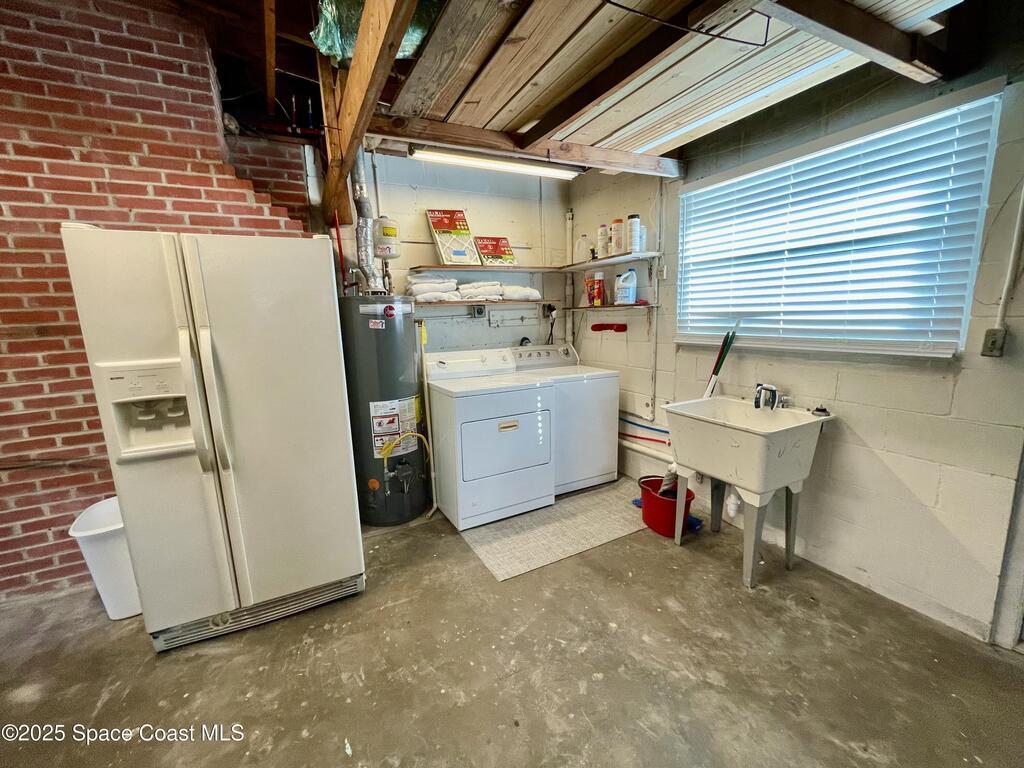 132 E Gadsden Lane, Cocoa Beach, FL 32931