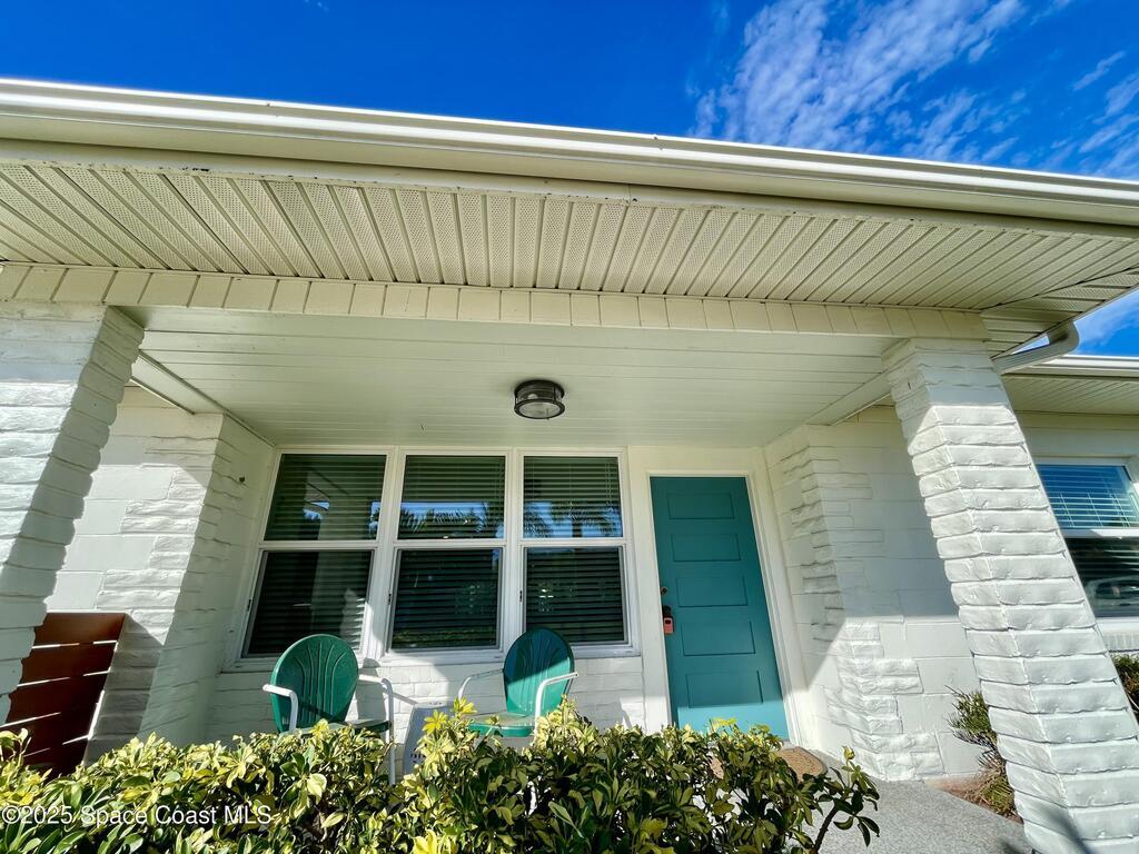 132 E Gadsden Lane, Cocoa Beach, FL 32931