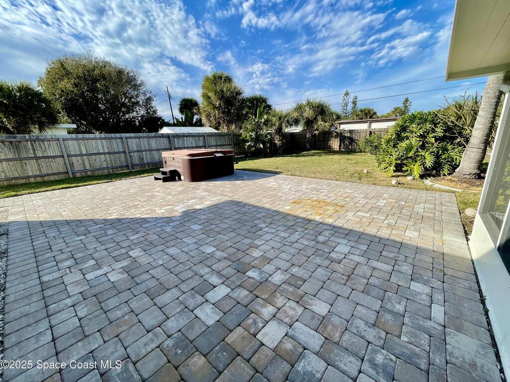 132 E Gadsden Lane, Cocoa Beach, FL 32931