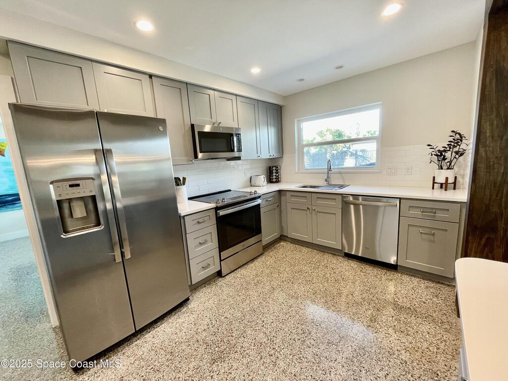 132 E Gadsden Lane, Cocoa Beach, FL 32931