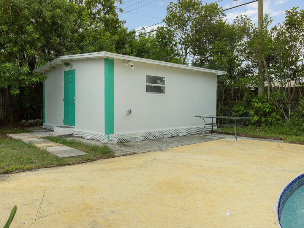 2125 Smathers Circle, Melbourne, FL 32935