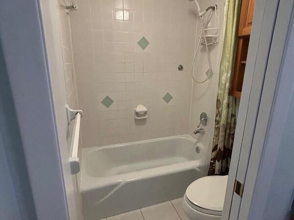 2135 N Courtenay Parkway, Merritt Island, FL 32953