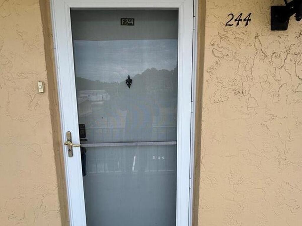 2135 N Courtenay Parkway, Merritt Island, FL 32953