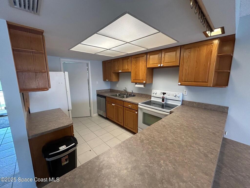 2135 N Courtenay Parkway, Merritt Island, FL 32953