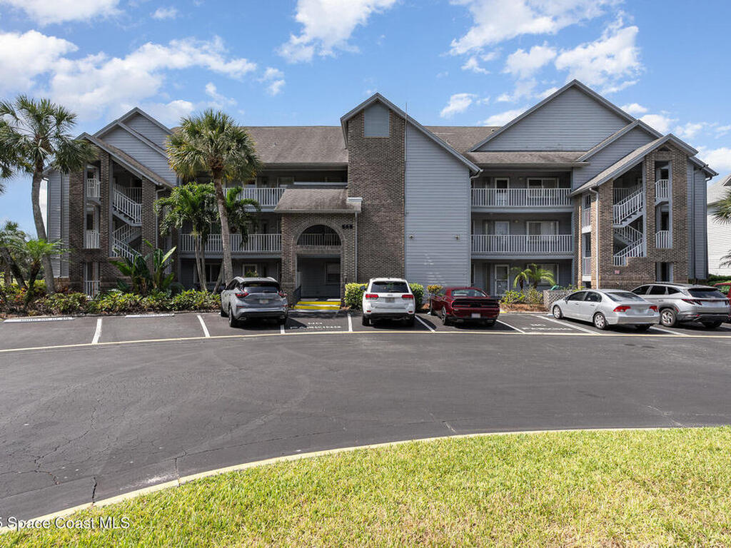 565 Shadow Wood Ln #334, Titusville, FL 32780