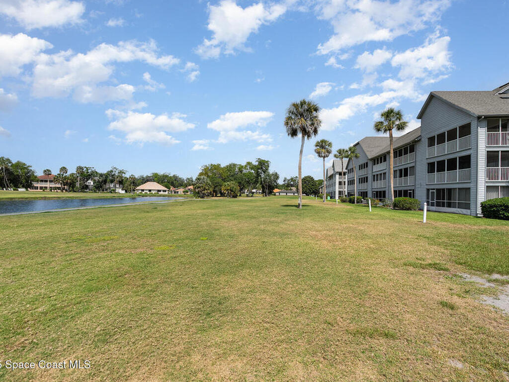 565 Shadow Wood Ln #334, Titusville, FL 32780