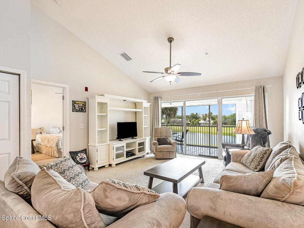 565 Shadow Wood Ln #334, Titusville, FL 32780