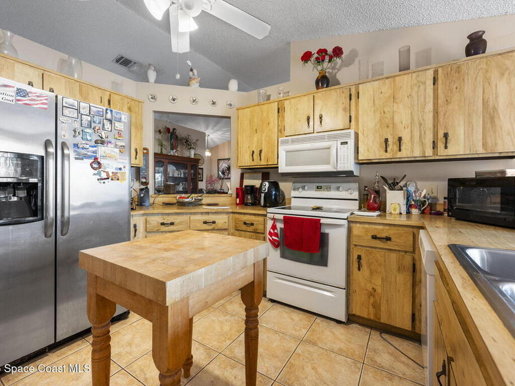 225 Chalet Avenue, Indialantic, FL 32903