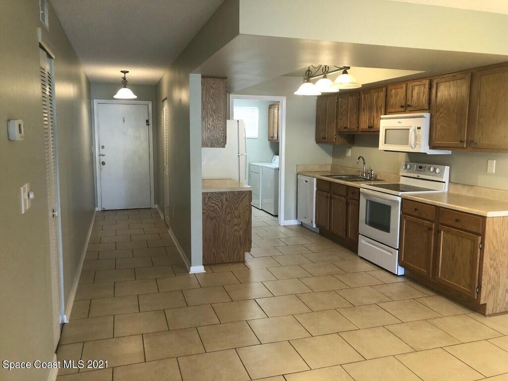 2135 N Courtenay Parkway, Merritt Island, FL 32953