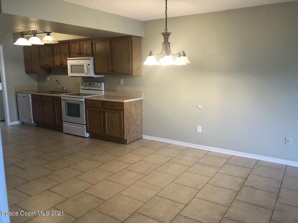 2135 N Courtenay Parkway, Merritt Island, FL 32953