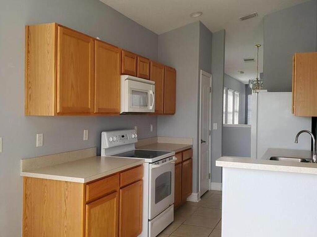 1045 Venetian Drive, Melbourne, FL 32904